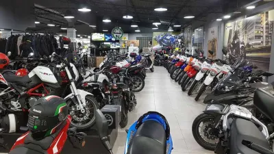 Motos.