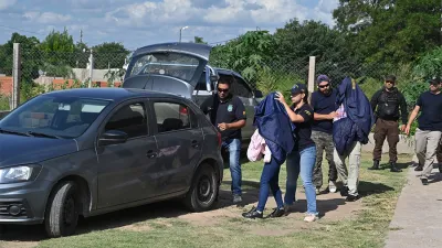 En total quedaron detenidas 7 personas demoradas en 21 allanamientos vinculados con drogas peligrosas.
