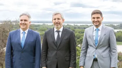 Martín Llaryora, Rogelio Frigerio y Maximiliano Pullaro.