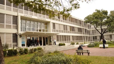 Tribunales