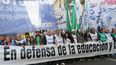 Docentes universitarios.