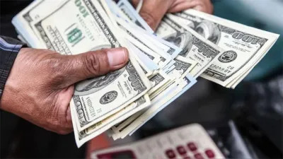 El organismo recaudador reglamentó la aplicación del Impuesto PAIS a importaciones y dólares para atesoramiento.